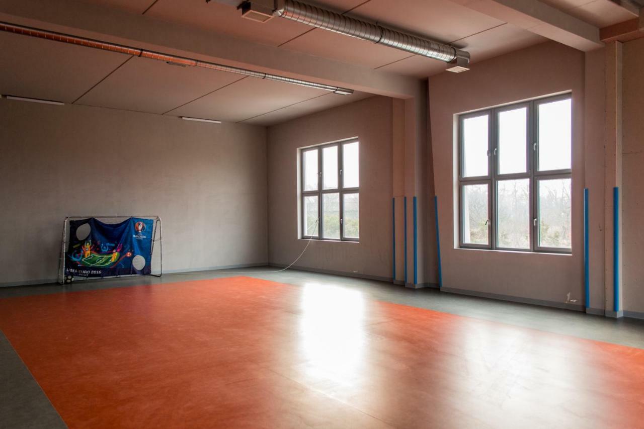 Zyczliwa Centrum Konferencyjno-Sportowe Breslavia Exterior foto